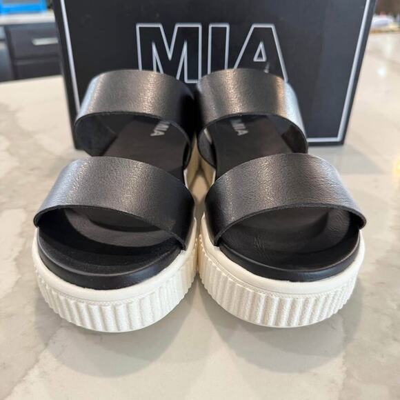 Mia Lexi Round Toe Platform Slide Chic Sandals Women's Size 9M Black Cushioned - Picture 5 of 10